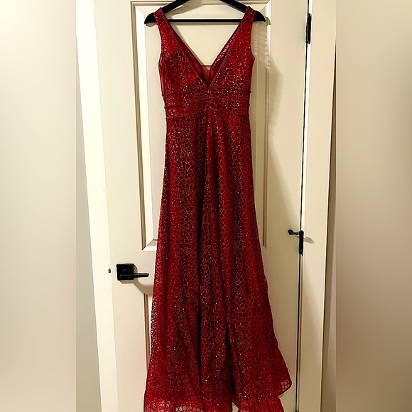 Red sequin evening dress - Picture 2 of 2